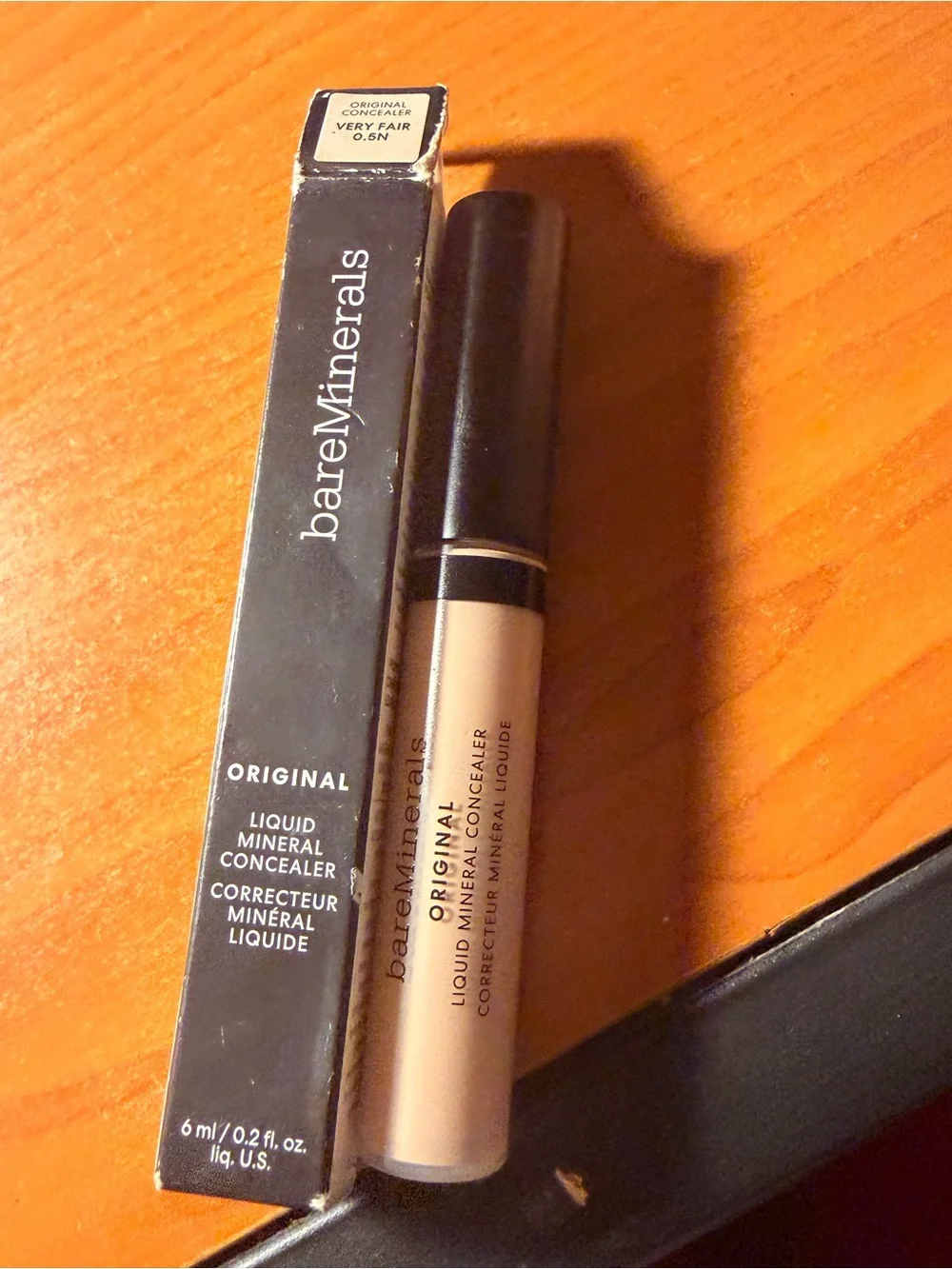 bareMinerals Original Liquid Mineral Concealer - Cream, Black